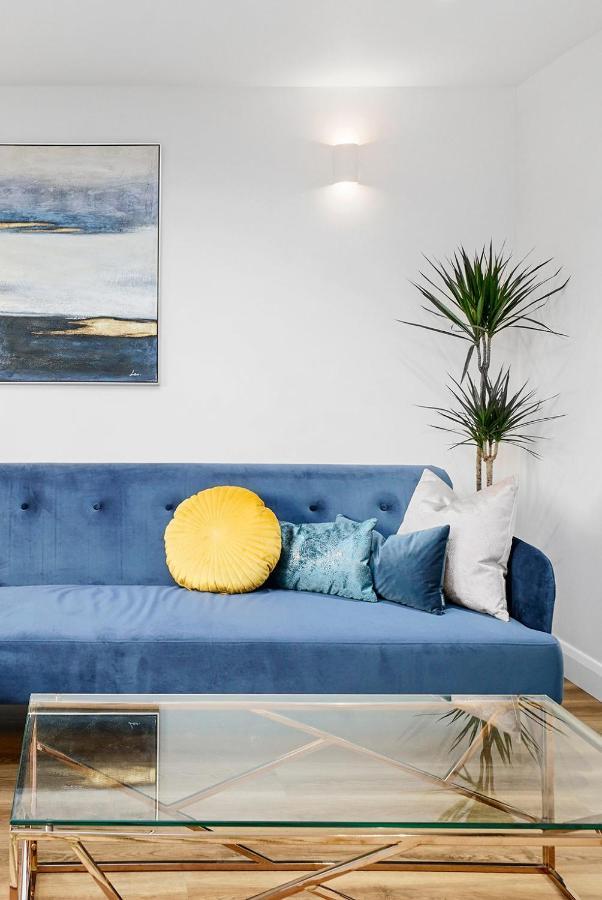 Modern Bungalow In Maidstone Sleeps 5 With Free Parking Zewnętrze zdjęcie