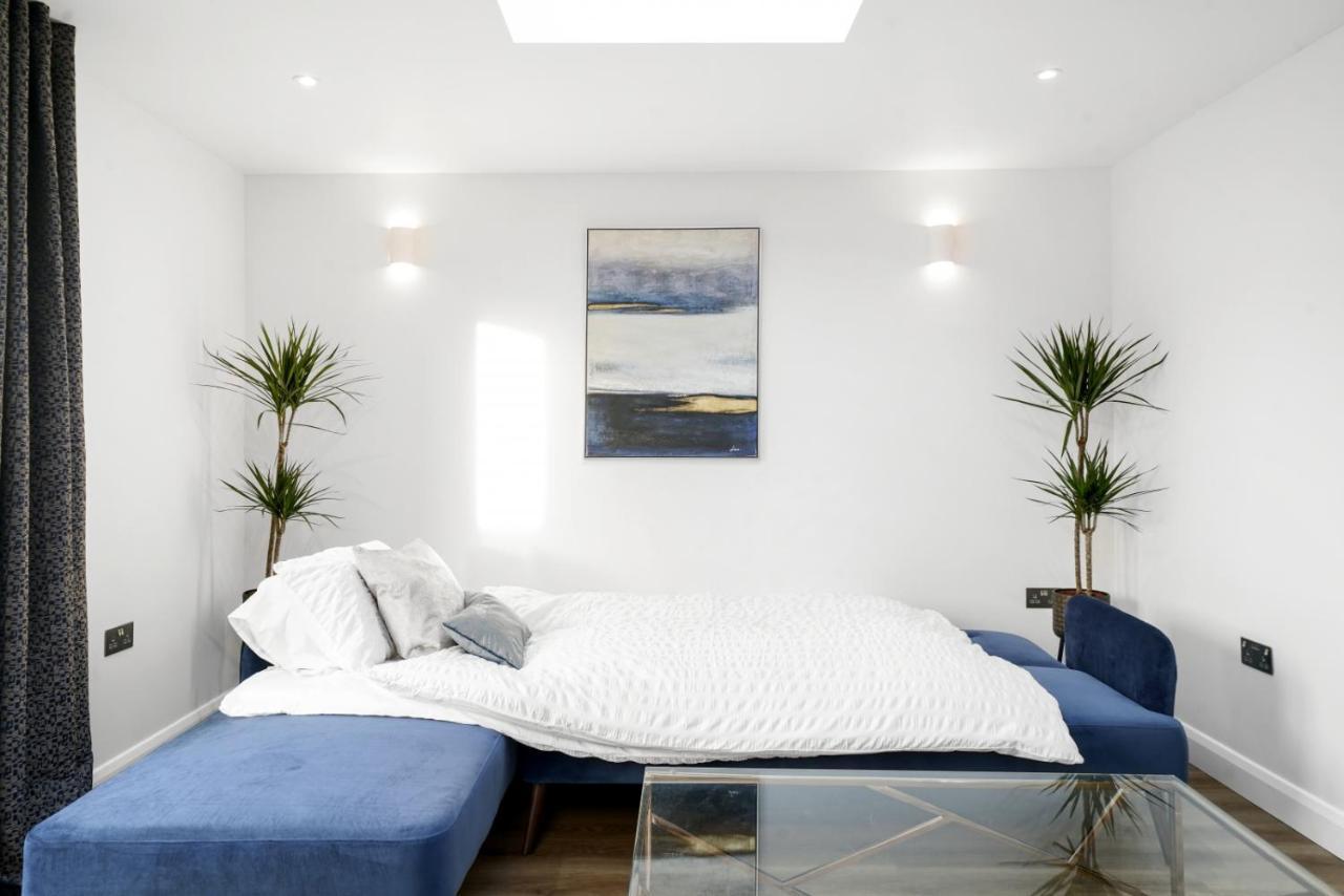 Modern Bungalow In Maidstone Sleeps 5 With Free Parking Zewnętrze zdjęcie