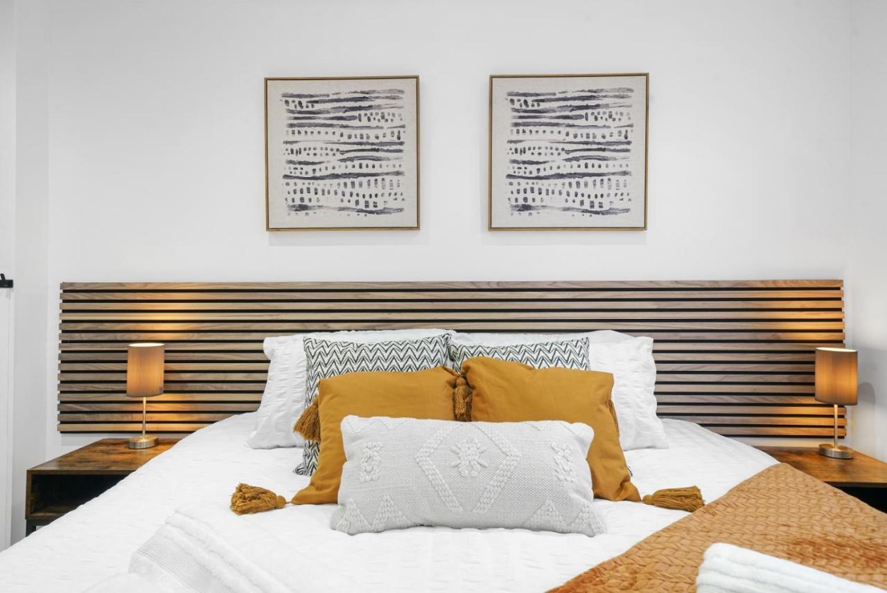 Modern Bungalow In Maidstone Sleeps 5 With Free Parking Zewnętrze zdjęcie