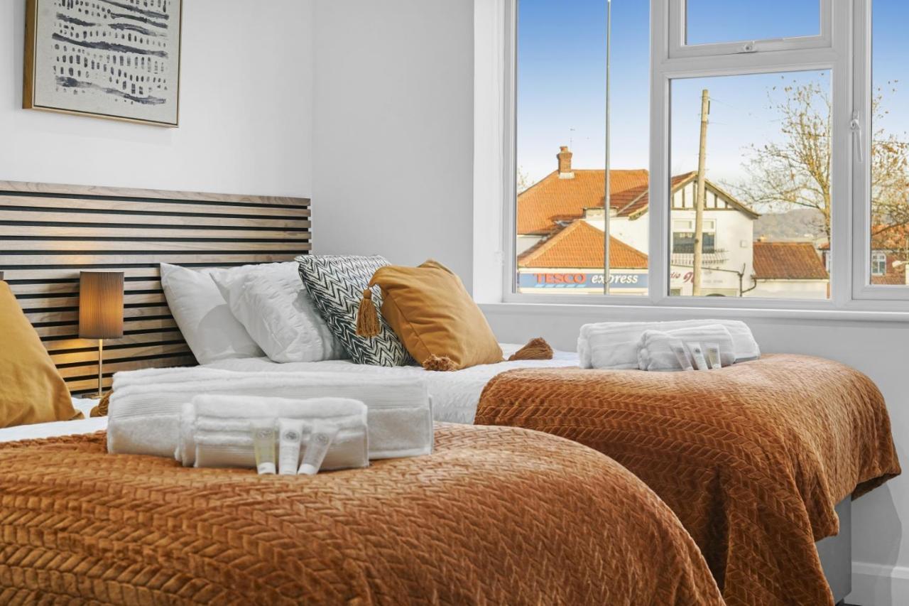 Modern Bungalow In Maidstone Sleeps 5 With Free Parking Zewnętrze zdjęcie