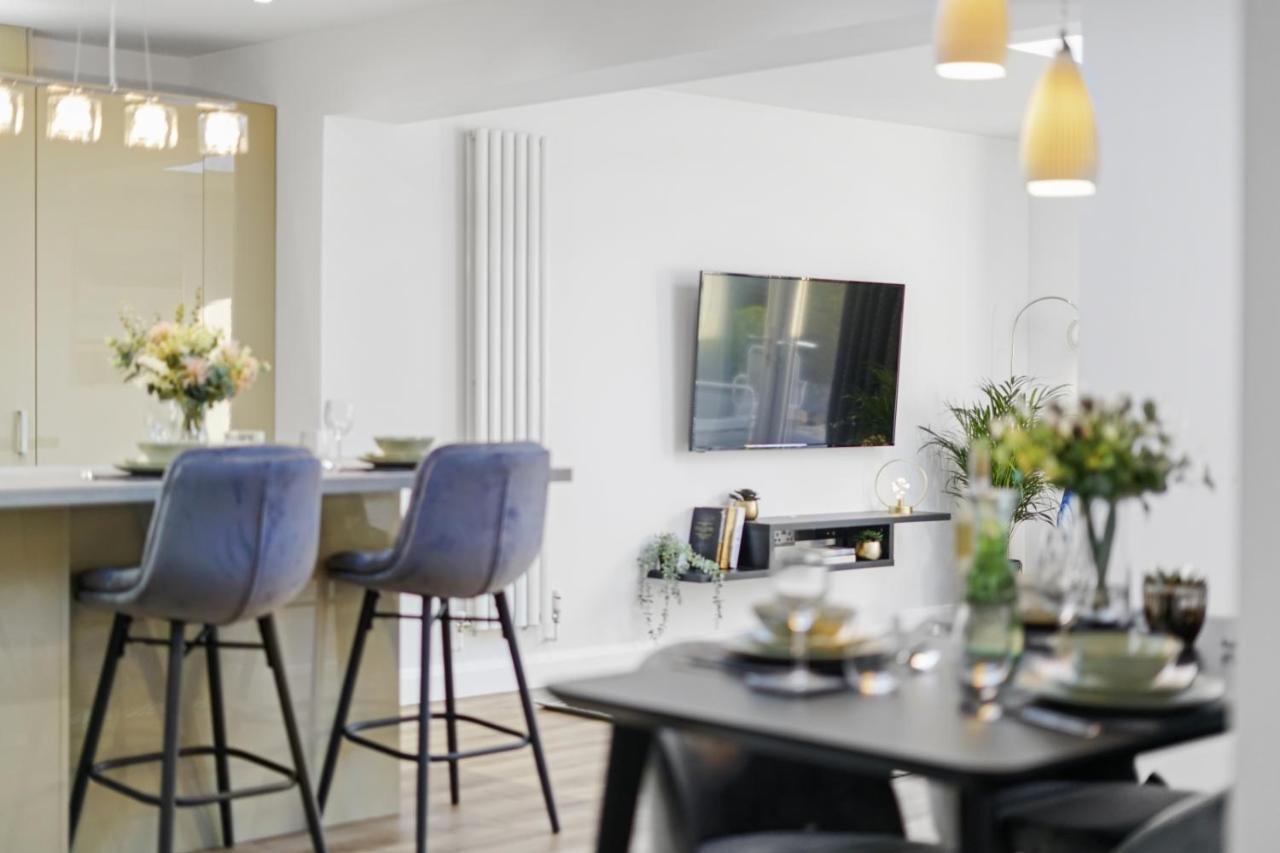 Modern Bungalow In Maidstone Sleeps 5 With Free Parking Zewnętrze zdjęcie